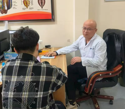 玉林市|男科医师高朋磊：守护男性健康，专业男科诊疗